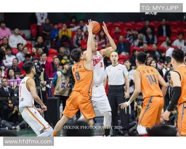 沈梓捷的成长之路：从青涩少年到篮球场上的闪耀明星